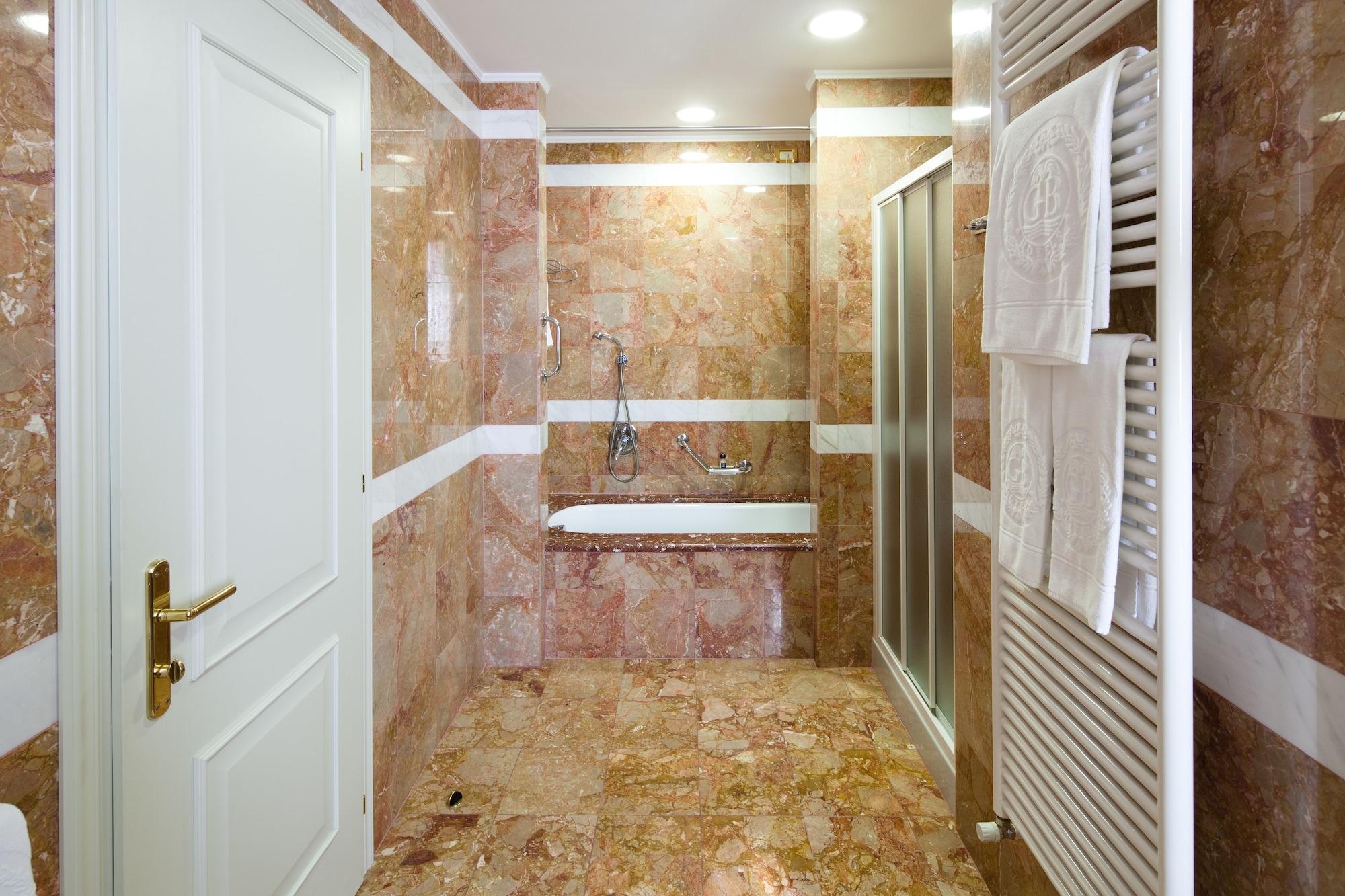Hotel Due Torri Abano Terme Luaran gambar